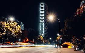 Cremene Tower Aparthotel